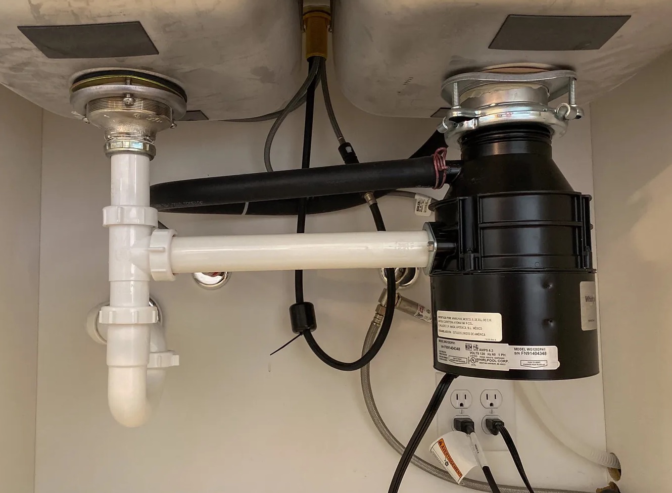 Leaky Garbage Disposal Cleanup in Hialeah, FL